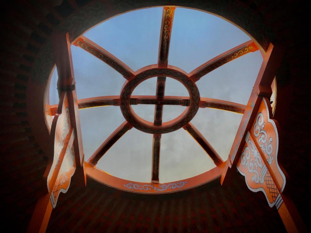 Dharma Horse Shelter Bungalows & Farmping ชิโอฟก ภายนอก รูปภาพ
