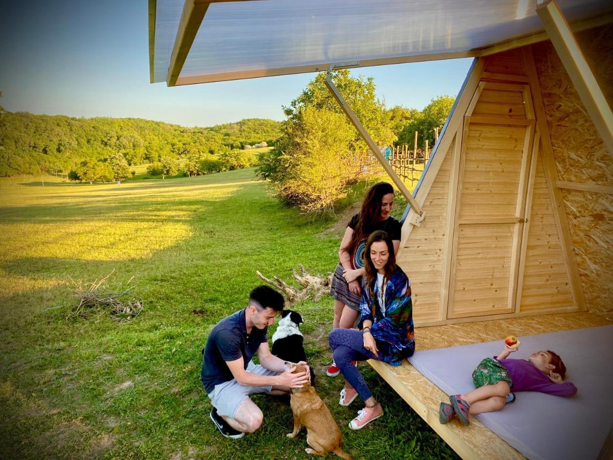 Dharma Horse Shelter Bungalows & Farmping ชิโอฟก ภายนอก รูปภาพ